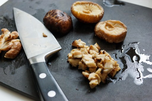 Dicing shitake mushrooms
