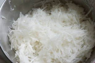 Shredded Chinese turnip