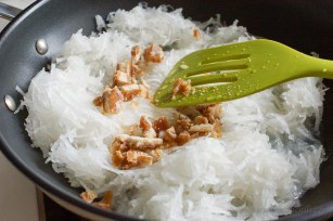 Chinese radish and brown sugar