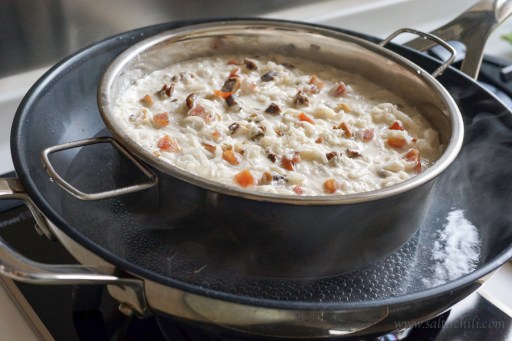 Steaming Chinese turnip cake