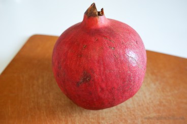Pomegranate de-seed steps