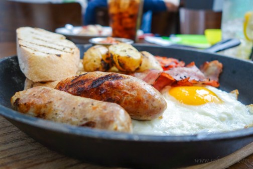 Grand Central Bar & Grill Breakfast